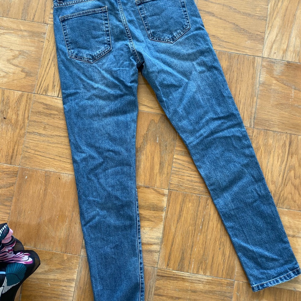 Forever 21 Dark Blue Slim Fit Jeans Size 32